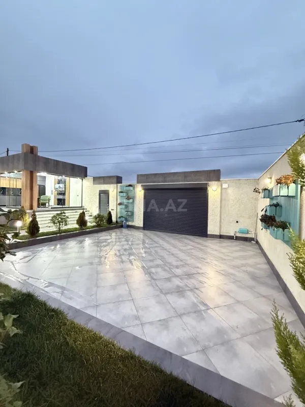 Satılır 4 otaqlı həyət evi 210 m²
