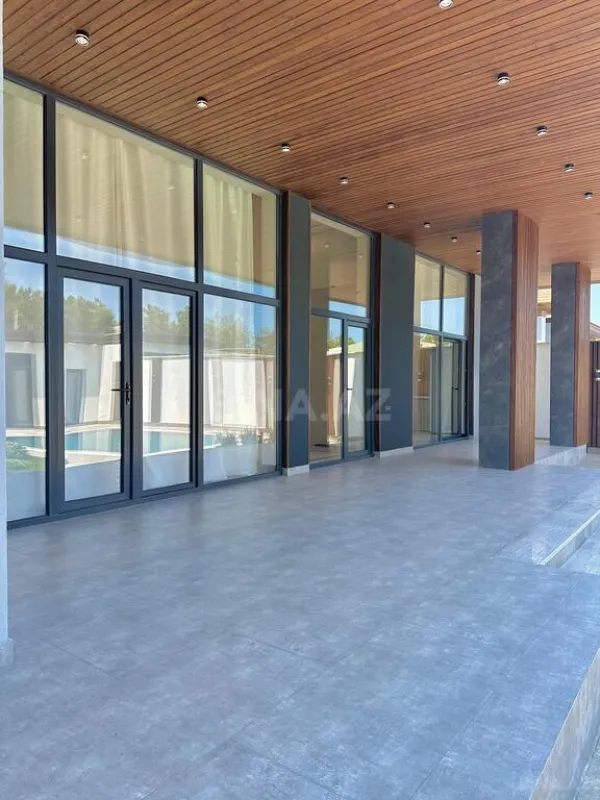 Satılır 5 otaqlı həyət evi 230 m²