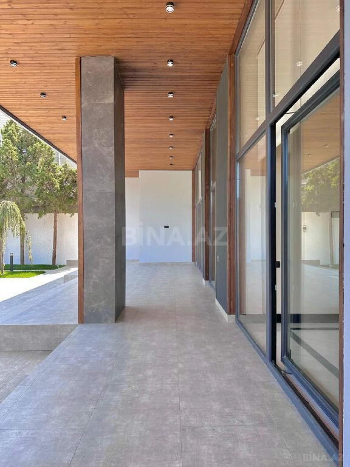 Satılır 5 otaqlı həyət evi 230 m²