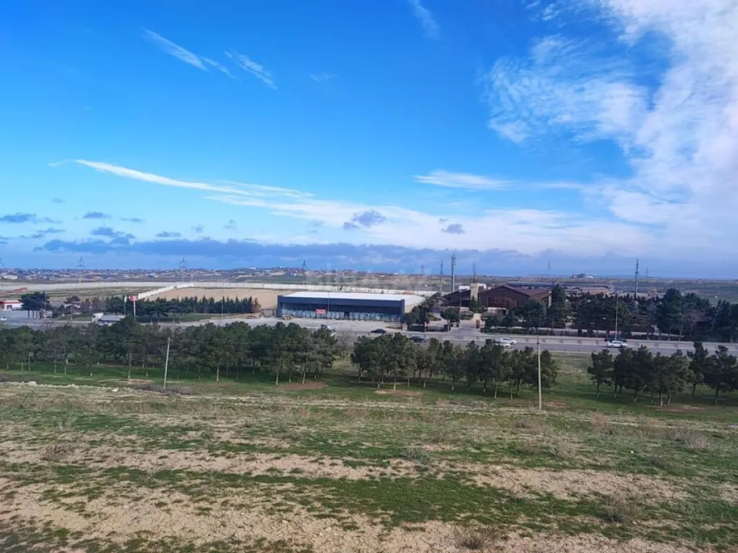 Satılır torpaq sahəsi 300 m²