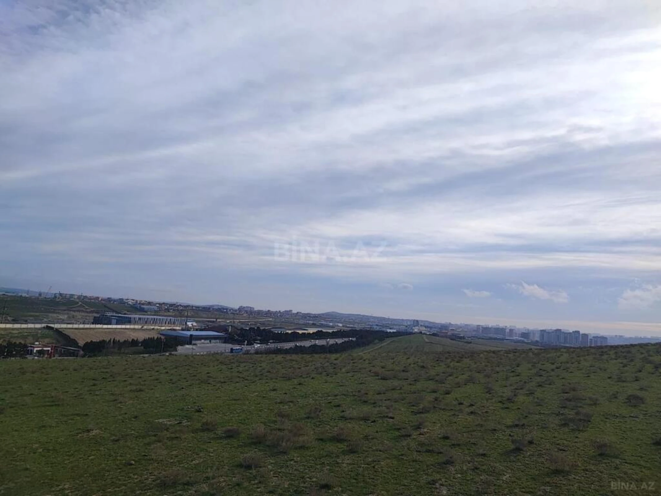 Satılır torpaq sahəsi 300 m²