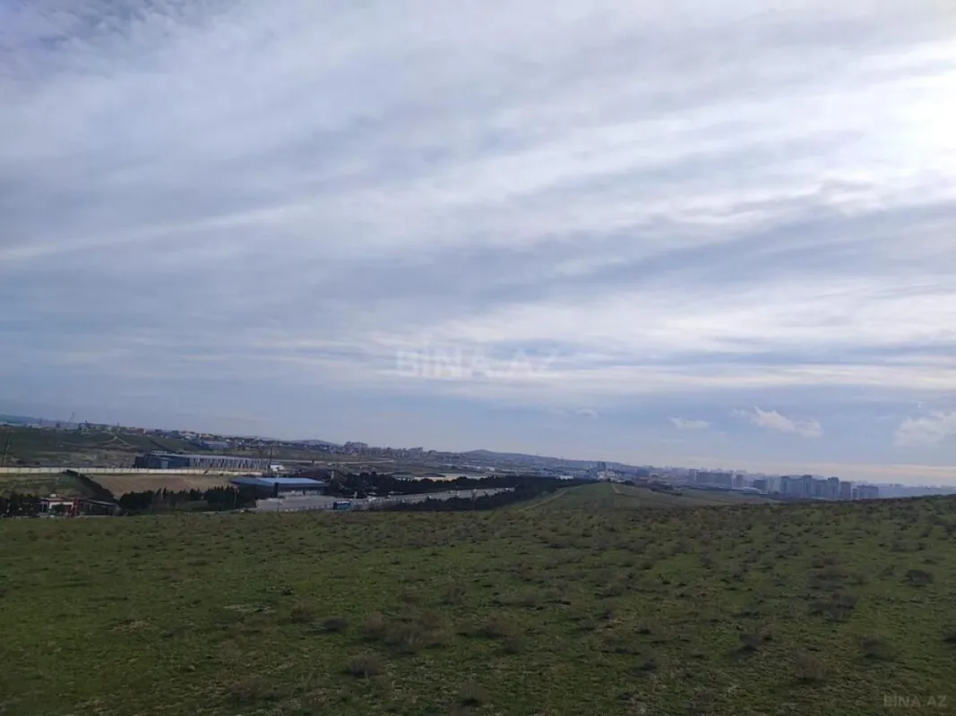 Satılır torpaq sahəsi 300 m²