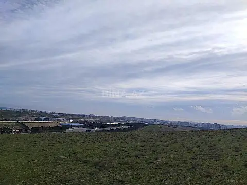 Satılır torpaq sahəsi 300 m²