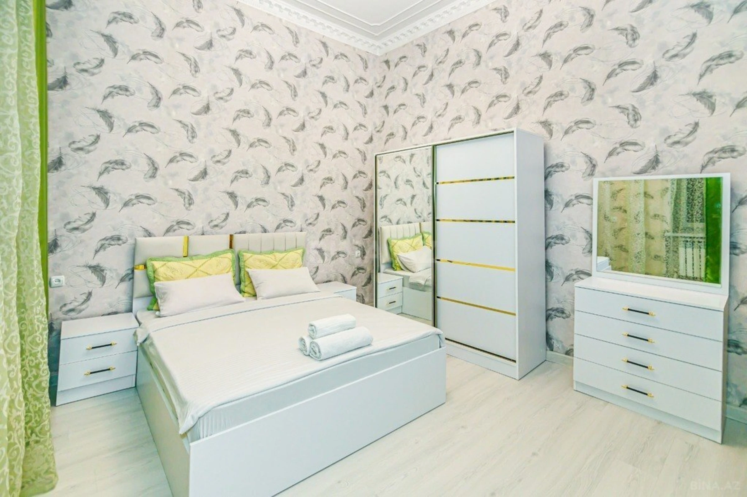 Kirayə verilir 2 otaqlı mənzil 60 m²