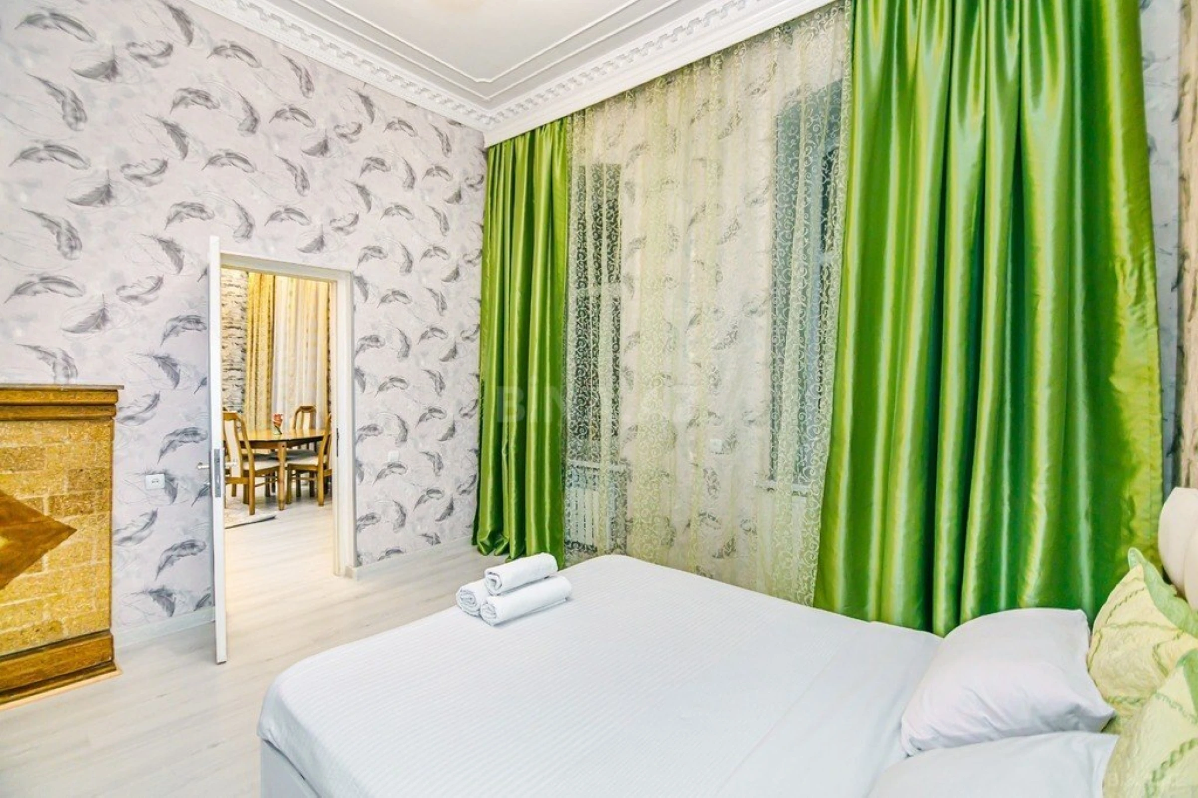 Kirayə verilir 2 otaqlı mənzil 60 m²