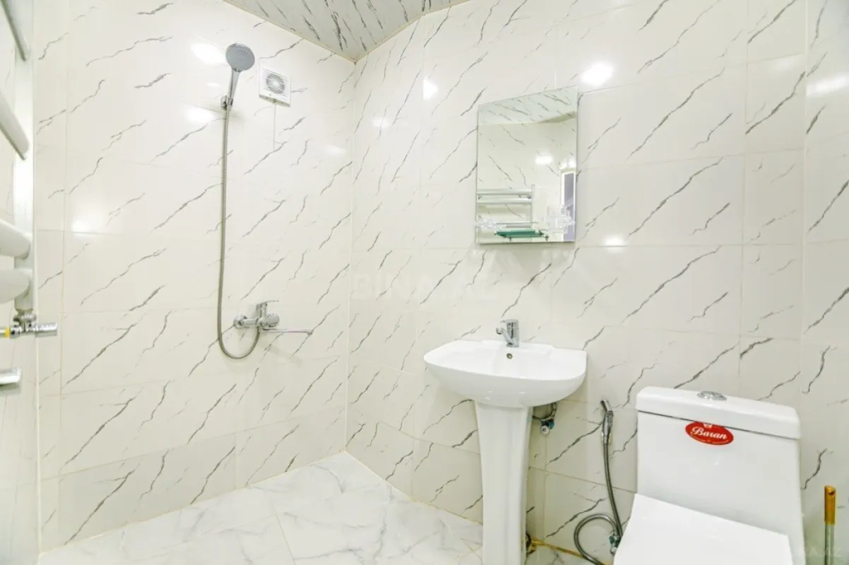 Kirayə verilir 2 otaqlı mənzil 60 m²