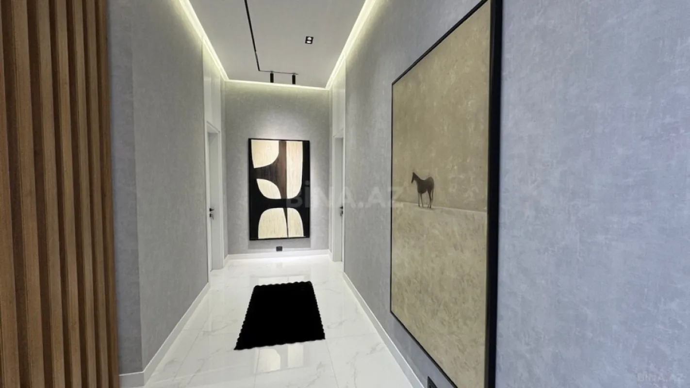 Satılır 5 otaqlı həyət evi 250 m²