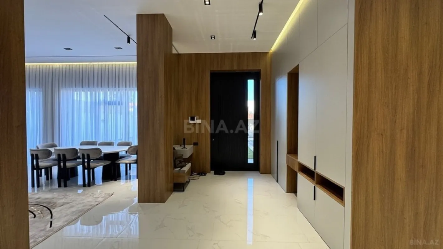 Satılır 5 otaqlı həyət evi 250 m²