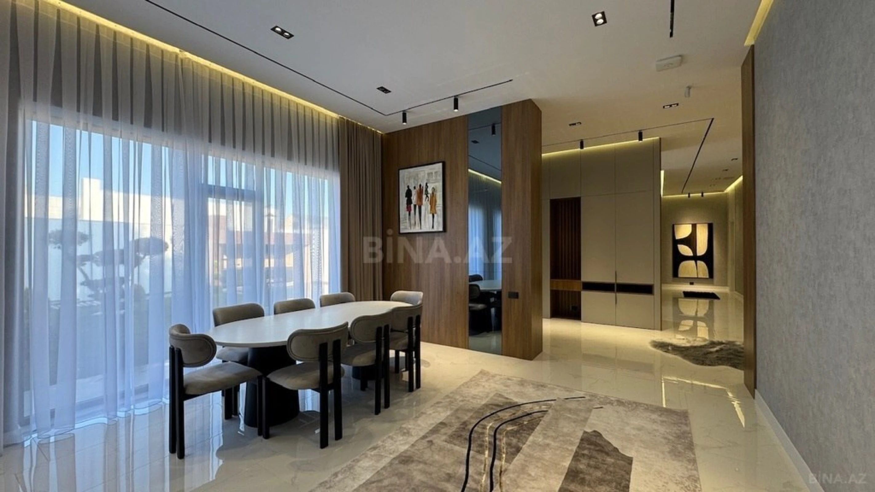 Satılır 5 otaqlı həyət evi 250 m²