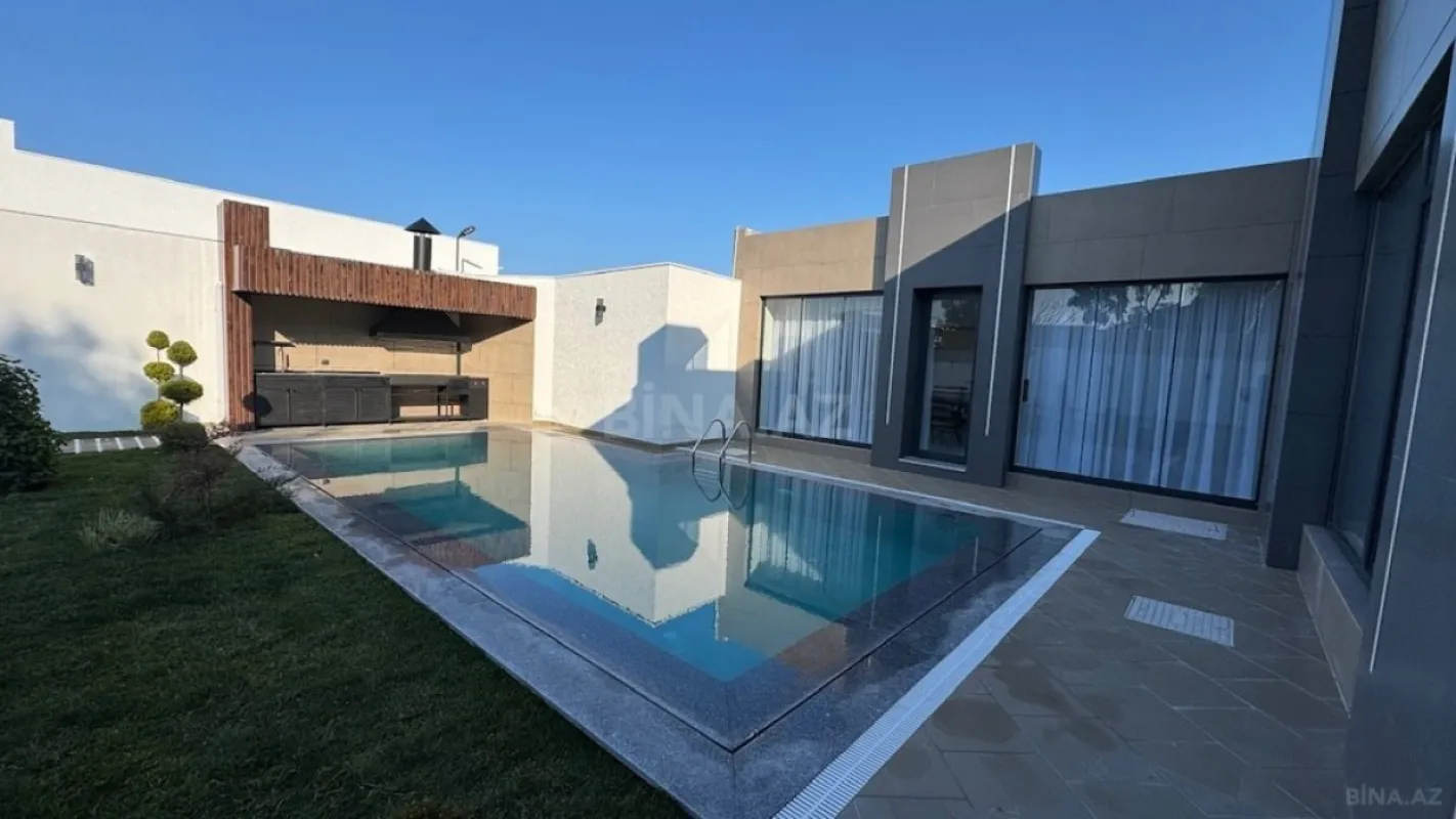 Satılır 5 otaqlı həyət evi 250 m²