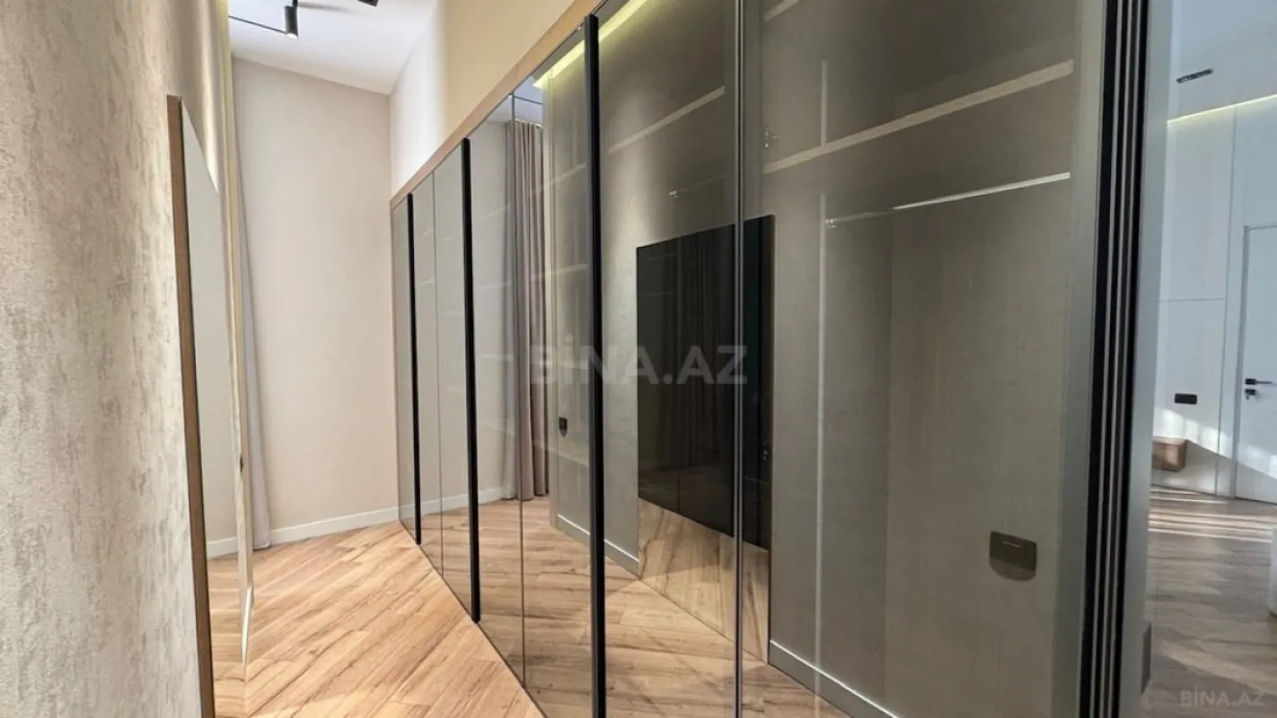 Satılır 5 otaqlı həyət evi 250 m²