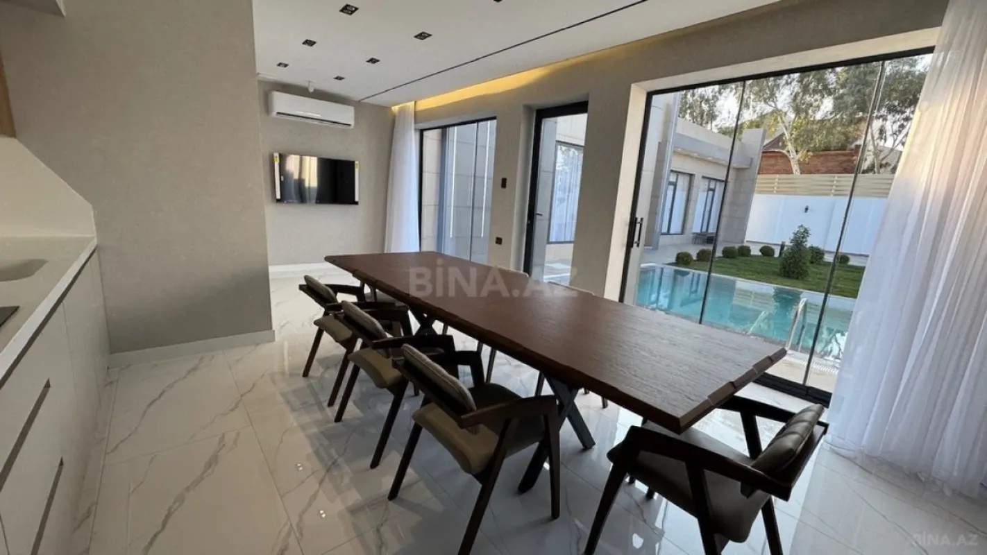 Satılır 5 otaqlı həyət evi 250 m²