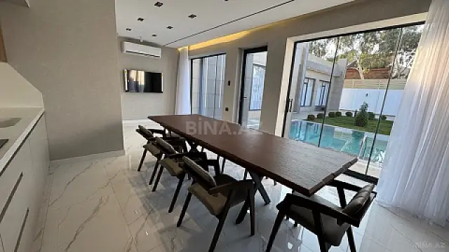 Satılır 5 otaqlı həyət evi 250 m²