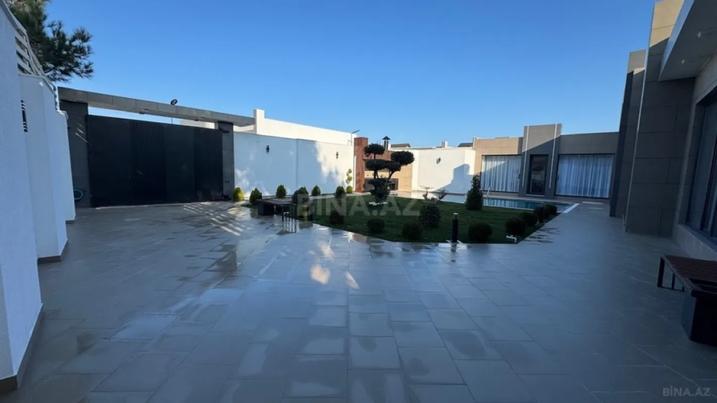 Satılır 5 otaqlı həyət evi 250 m²