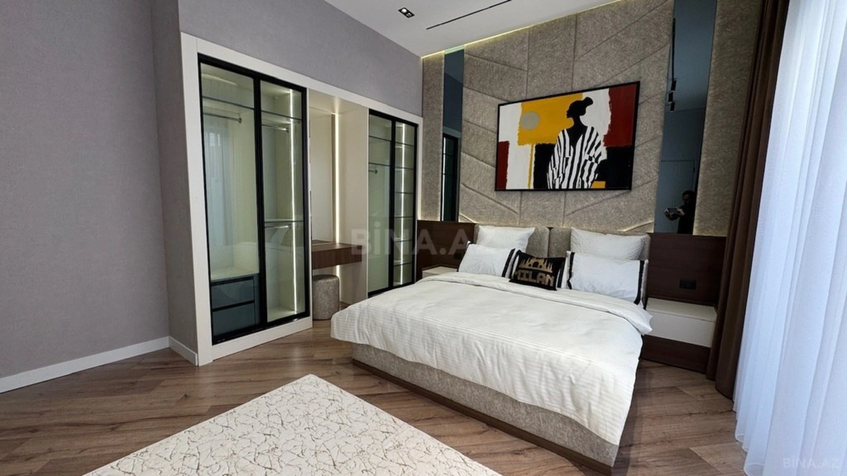 Satılır 5 otaqlı həyət evi 250 m²