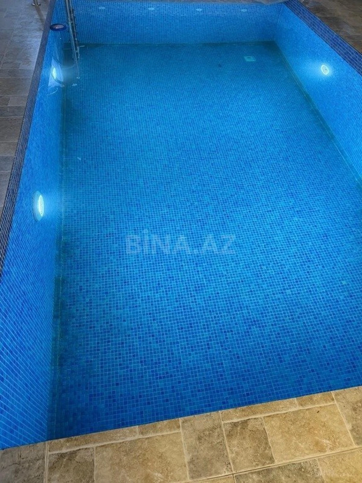 Kirayə verilir 4 otaqlı həyət evi 140 m²