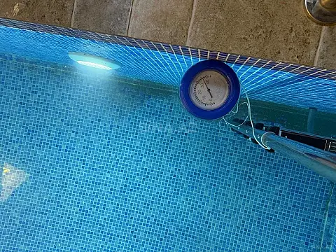 Kirayə verilir 4 otaqlı həyət evi 140 m²