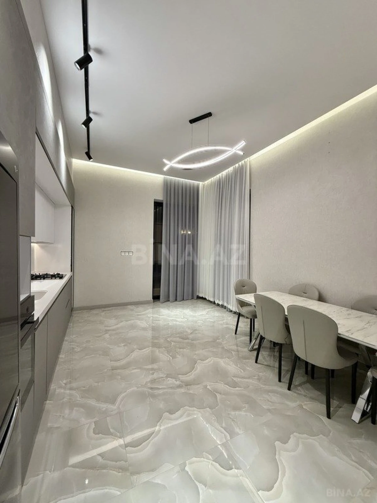 Satılır 4 otaqlı həyət evi 200 m²