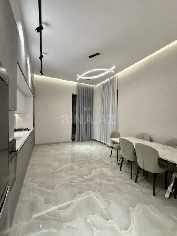 Satılır 4 otaqlı həyət evi 200 m²