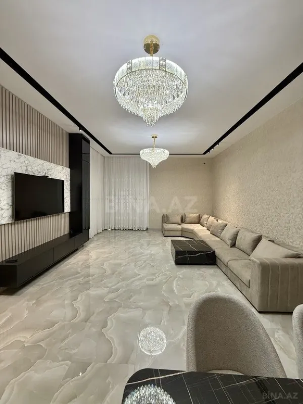 Satılır 4 otaqlı həyət evi 200 m²