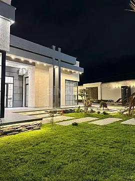 Satılır 4 otaqlı həyət evi 200 m²