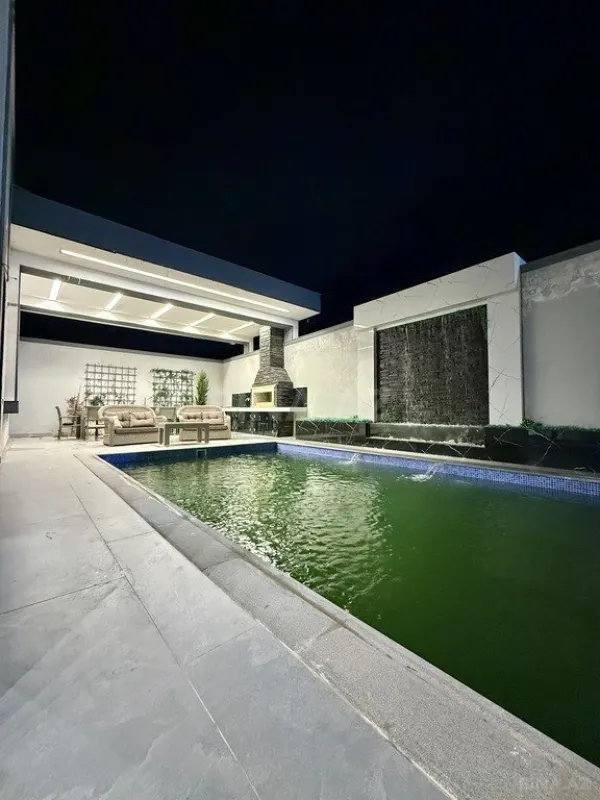 Satılır 4 otaqlı həyət evi 200 m²