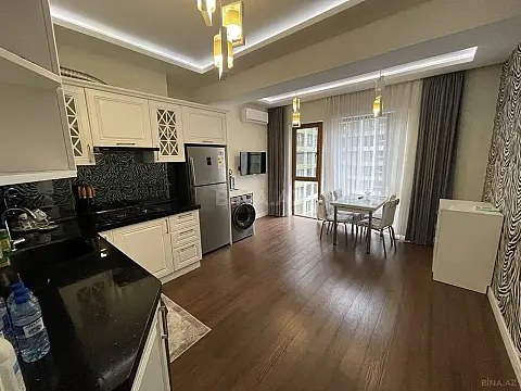 Kirayə verilir 2 otaqlı mənzil 100 m²