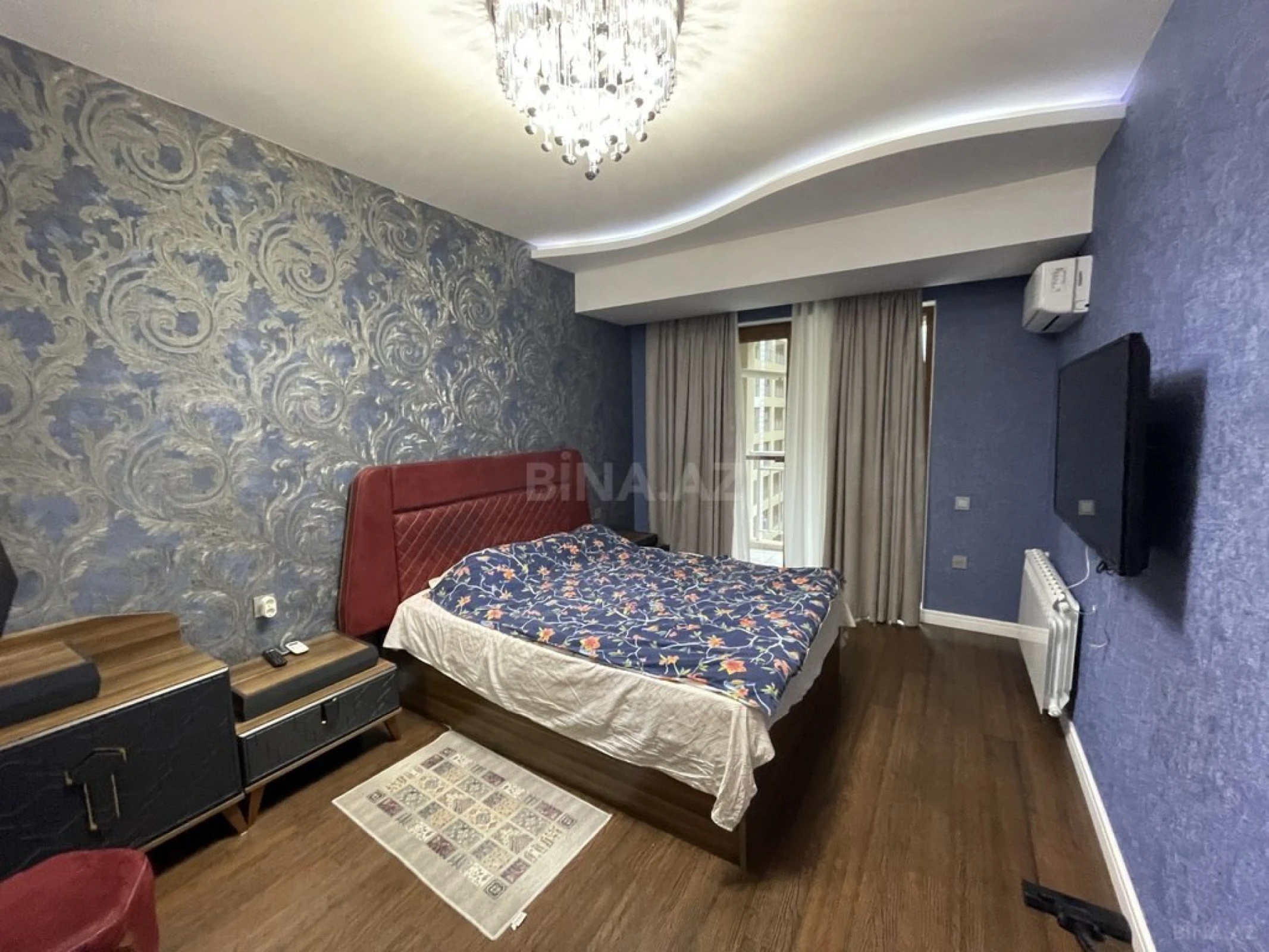 Kirayə verilir 2 otaqlı mənzil 100 m²