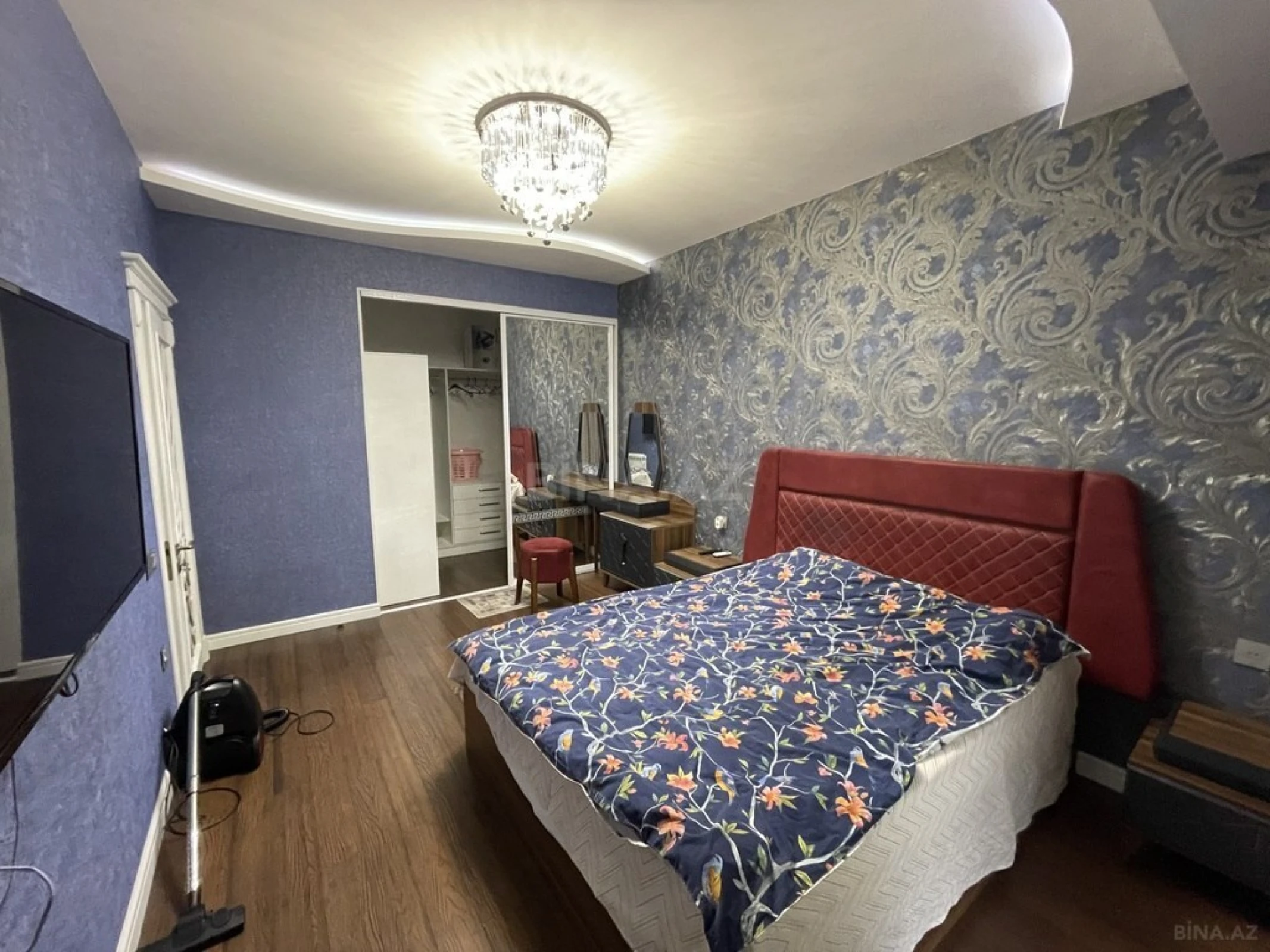 Kirayə verilir 2 otaqlı mənzil 100 m²