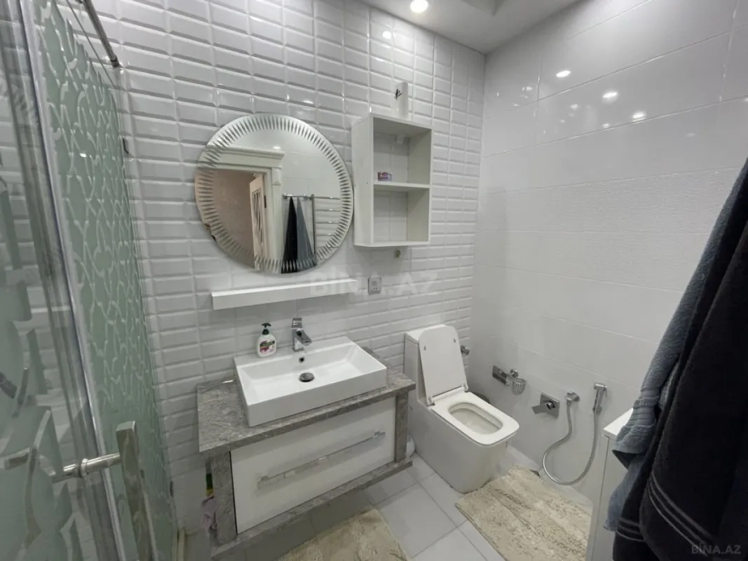 Kirayə verilir 2 otaqlı mənzil 100 m²