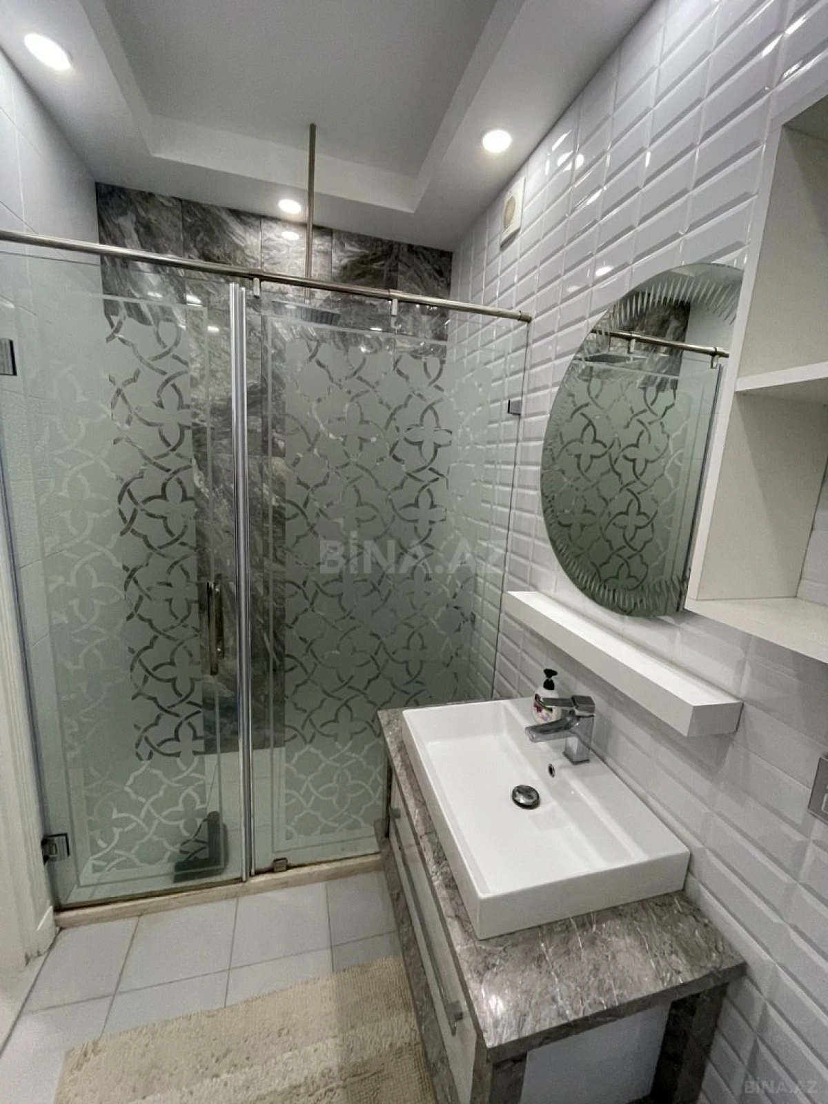 Kirayə verilir 2 otaqlı mənzil 100 m²