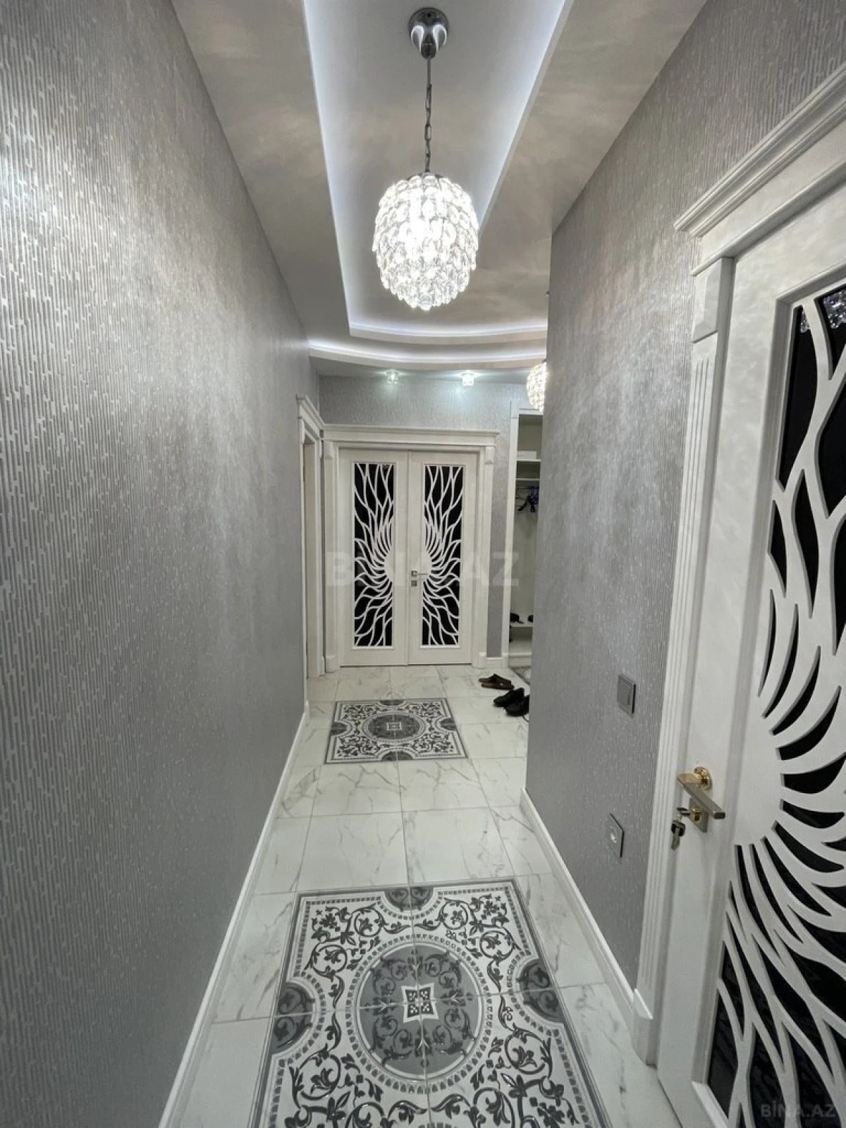 Kirayə verilir 2 otaqlı mənzil 100 m²