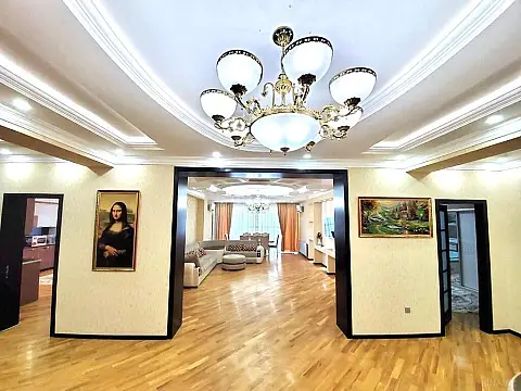 Kirayə verilir 4 otaqlı mənzil 220 m²