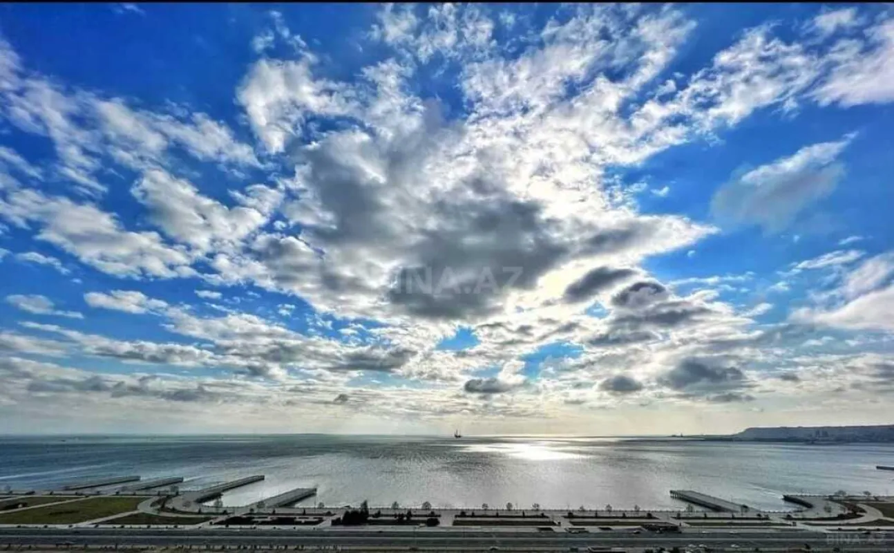 Kirayə verilir 4 otaqlı mənzil 220 m²