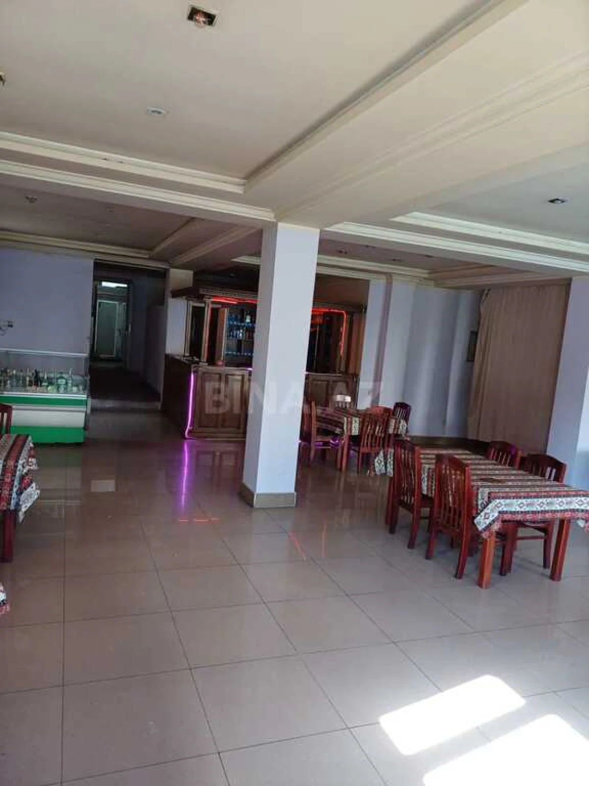 Satılır obyekt 800 m²