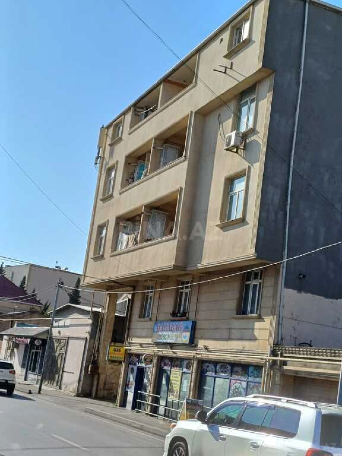 Satılır obyekt 800 m²