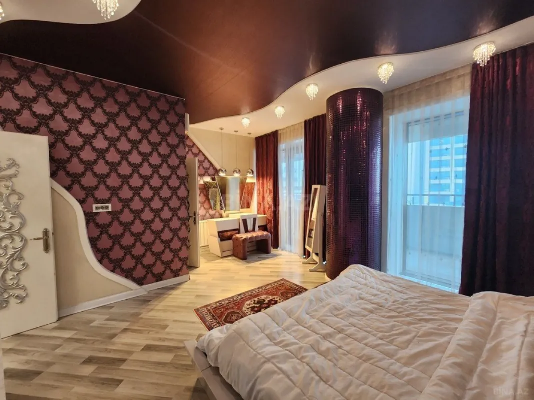 Kirayə verilir 6 otaqlı mənzil 300 m²