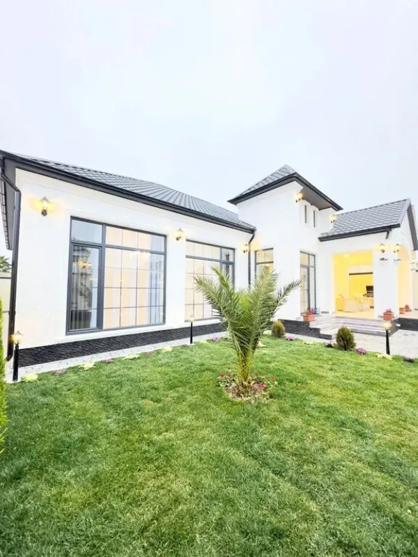 Satılır 5 otaqlı həyət evi 240 m²