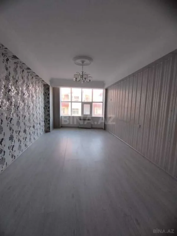 Satılır 4 otaqlı mənzil 110 m²