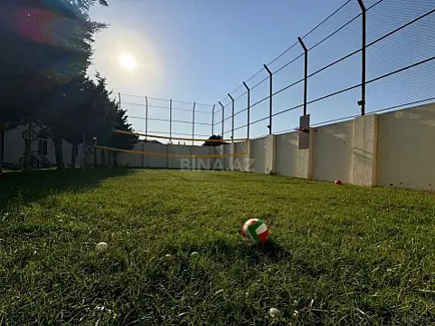 Satılır 5 otaqlı həyət evi 200 m²