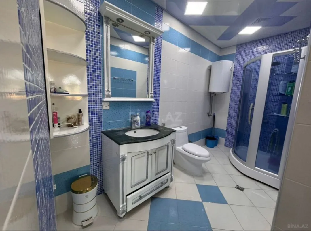 Satılır 5 otaqlı həyət evi 200 m²
