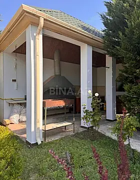 Satılır 5 otaqlı həyət evi 200 m²
