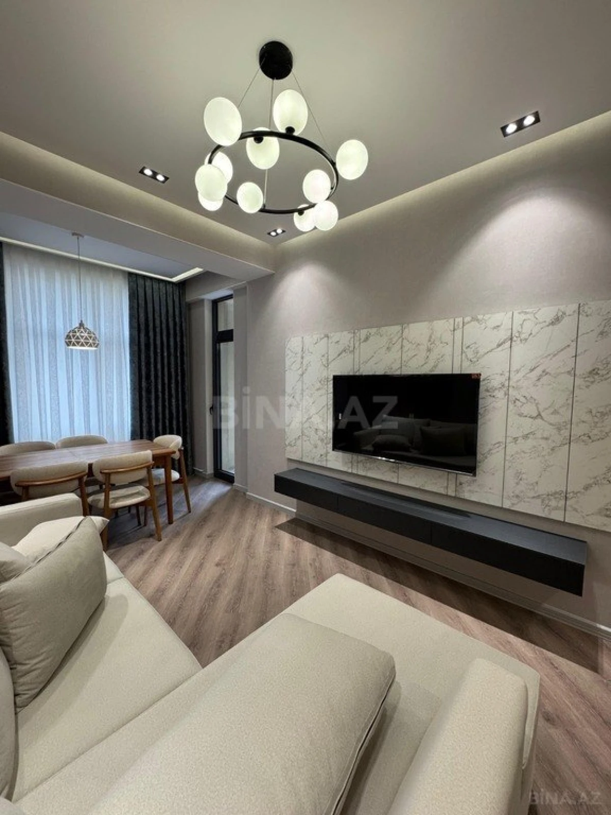 Kirayə verilir 3 otaqlı mənzil 115 m²
