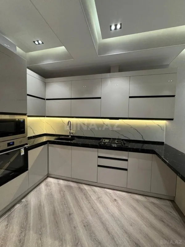 Kirayə verilir 3 otaqlı mənzil 115 m²