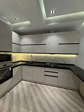 Kirayə verilir 3 otaqlı mənzil 115 m²