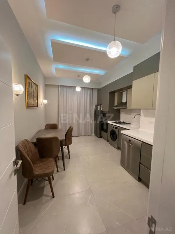 Kirayə verilir 2 otaqlı mənzil 100 m²