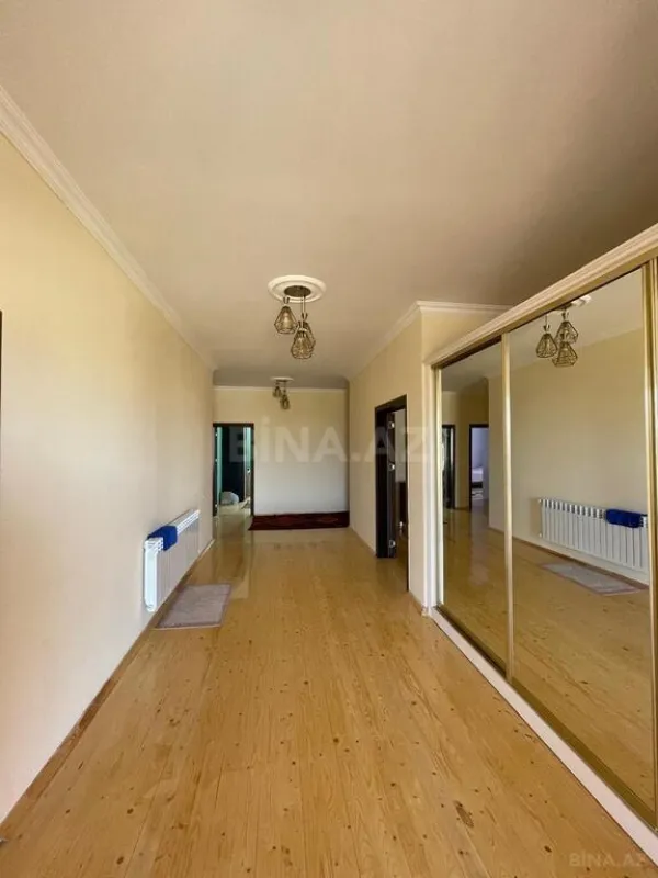 Satılır 5 otaqlı həyət evi 169 m²