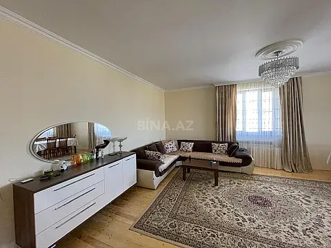 Satılır 5 otaqlı həyət evi 169 m²