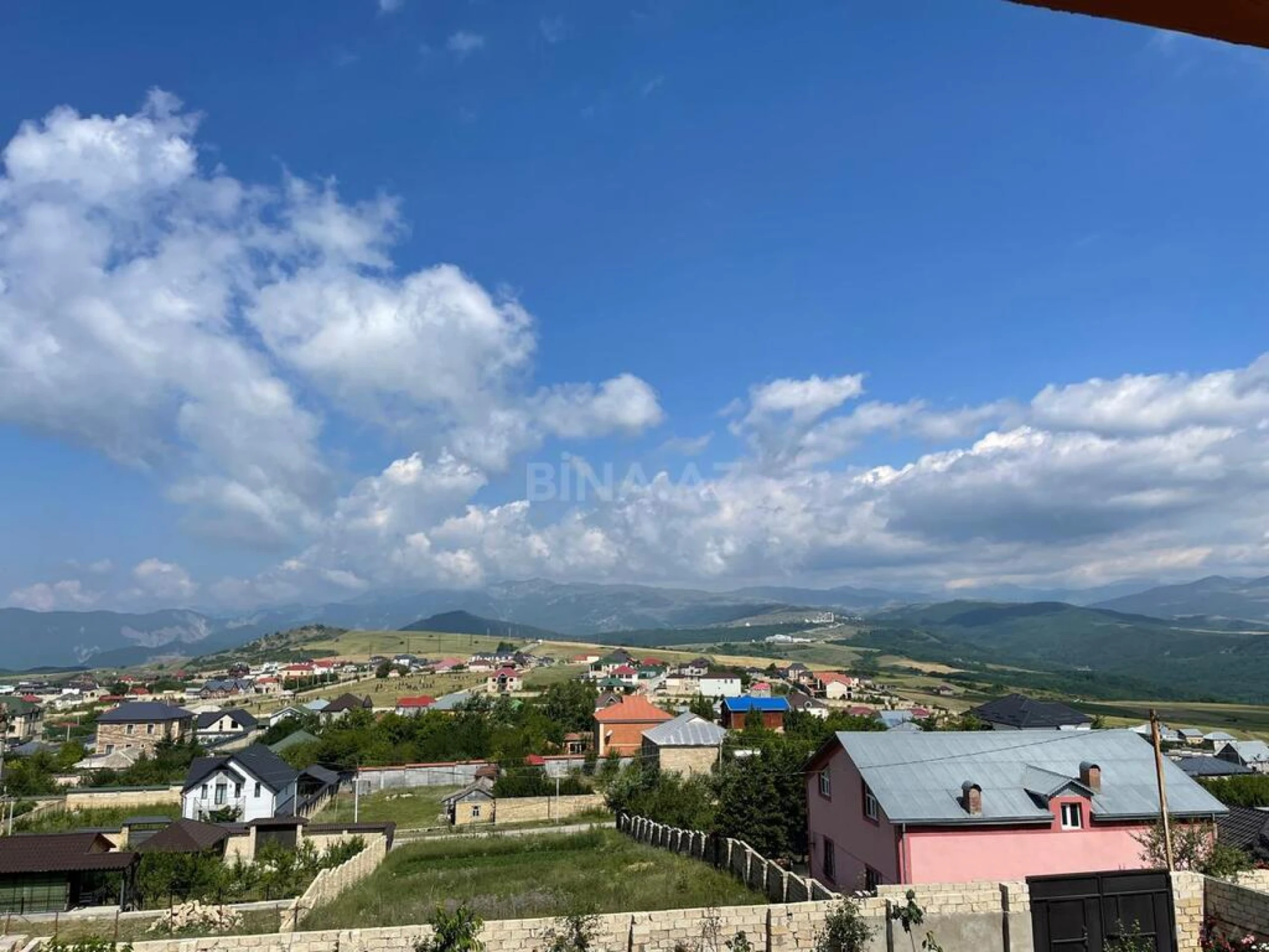 Satılır 5 otaqlı həyət evi 169 m²