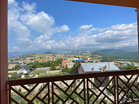 Satılır 5 otaqlı həyət evi 169 m²